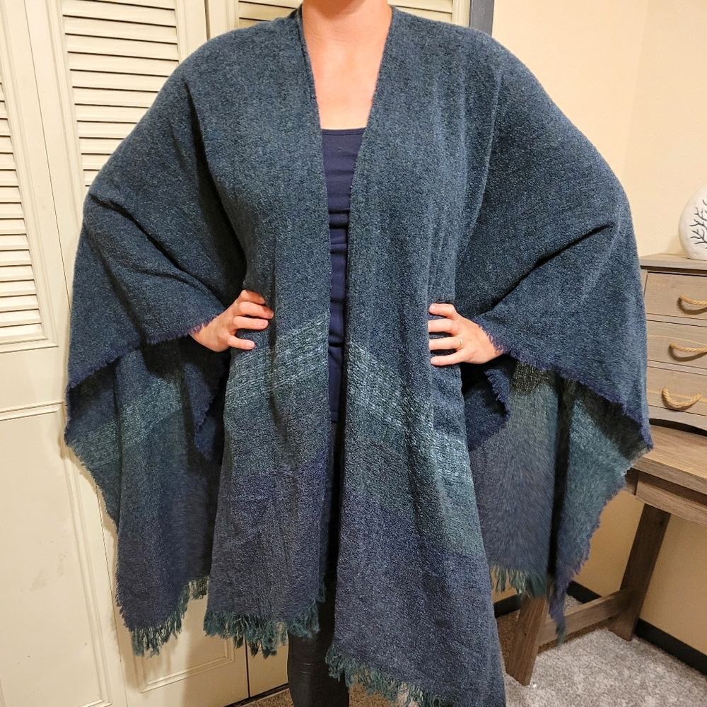 Kerry Woolen Mills Celtics Lambswool Wrap